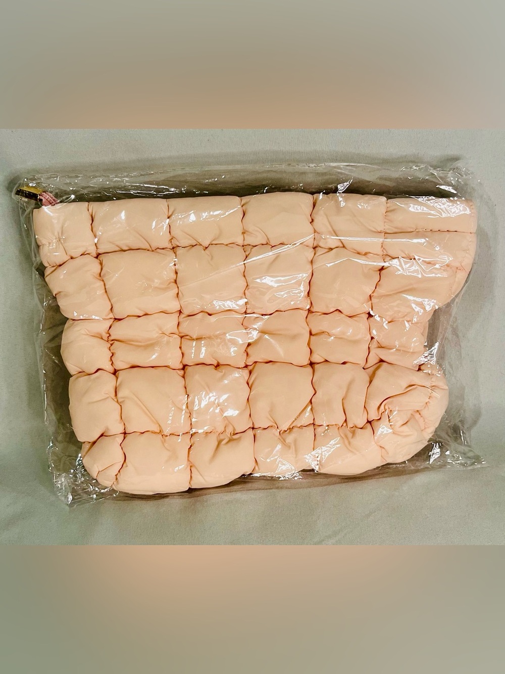 Quilted Puff Travel Bag in Soft Peach/Pink